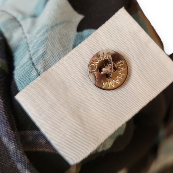 Tommy Bahama Hawaiian Floral Button Up Shirt Top Men's Size XXL Blue Green - Picture 3 of 9